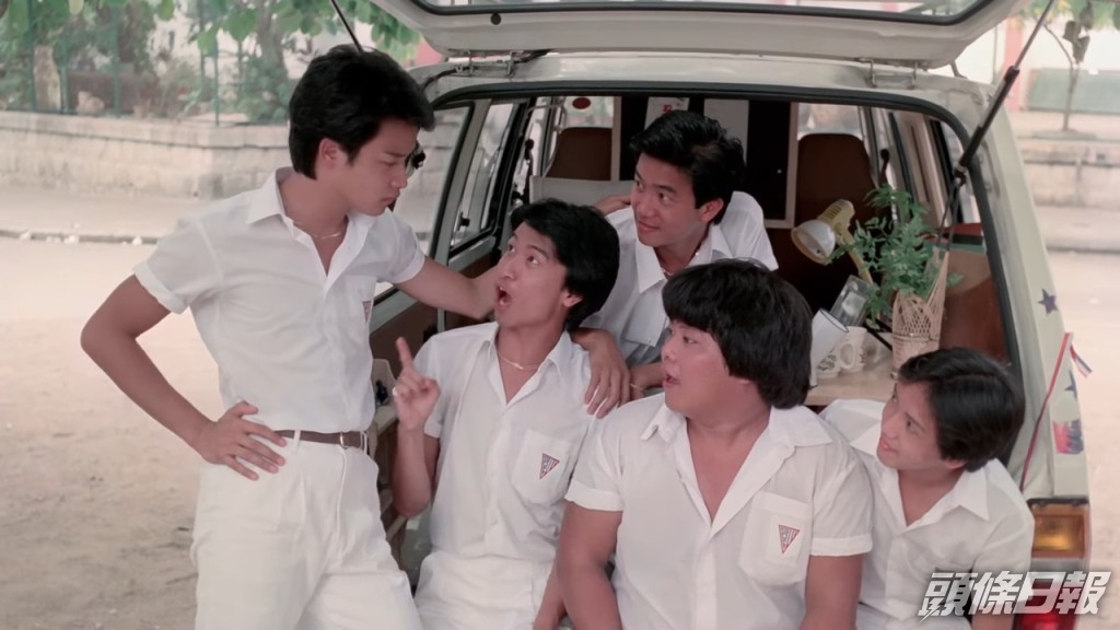 鍾保羅80年代初與陳百強、張國榮合作電影《喝采》、《失業生》，大受歡迎。